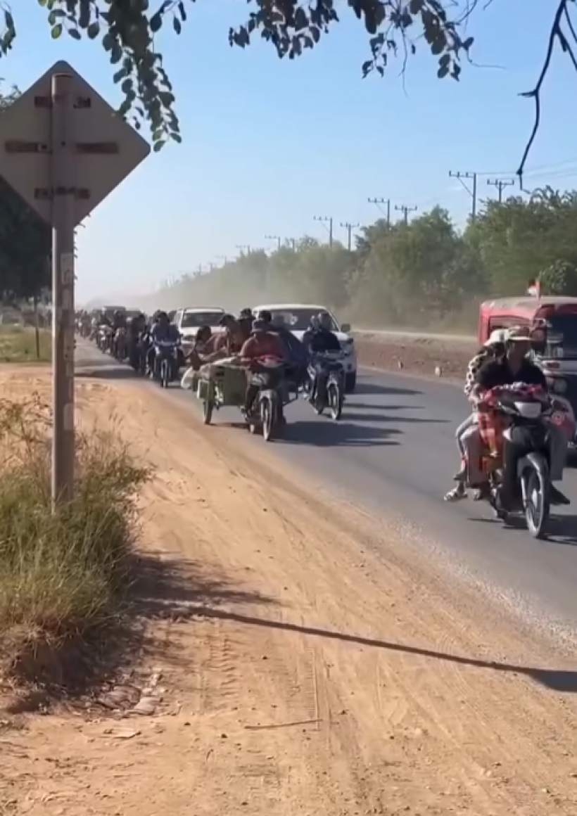 คลิปทหารเขมร อพยพชาวบ้านในพื้นที่ปอยเปต อ้างกำลังจะมีการสู้รบ!