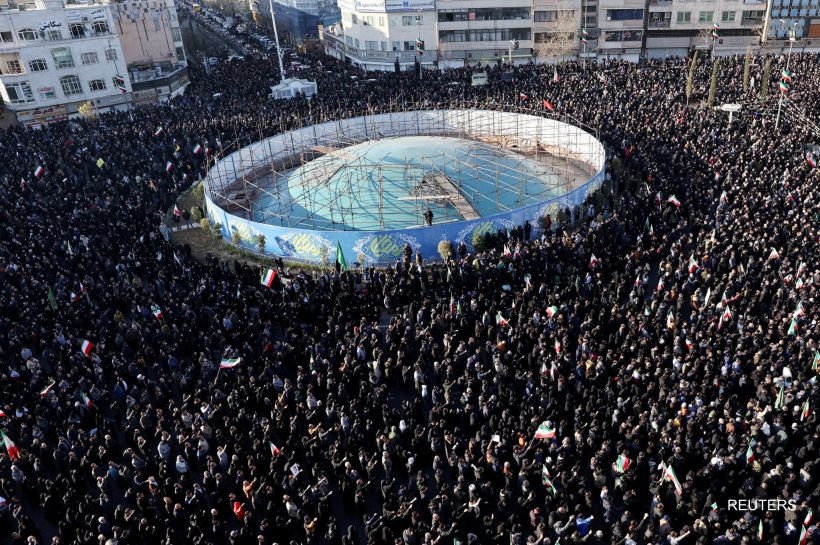 ชาวอิหร่านเดินขบวนไว้อาลัยต่อการจากไปของคาเมเนอีผู้นำสูงสุด