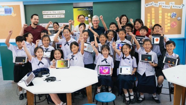 “Tim Cook” ลงทวิตรัว! หลังมาก “เยือนประเทศไทย”  เป็นครั้งแรก