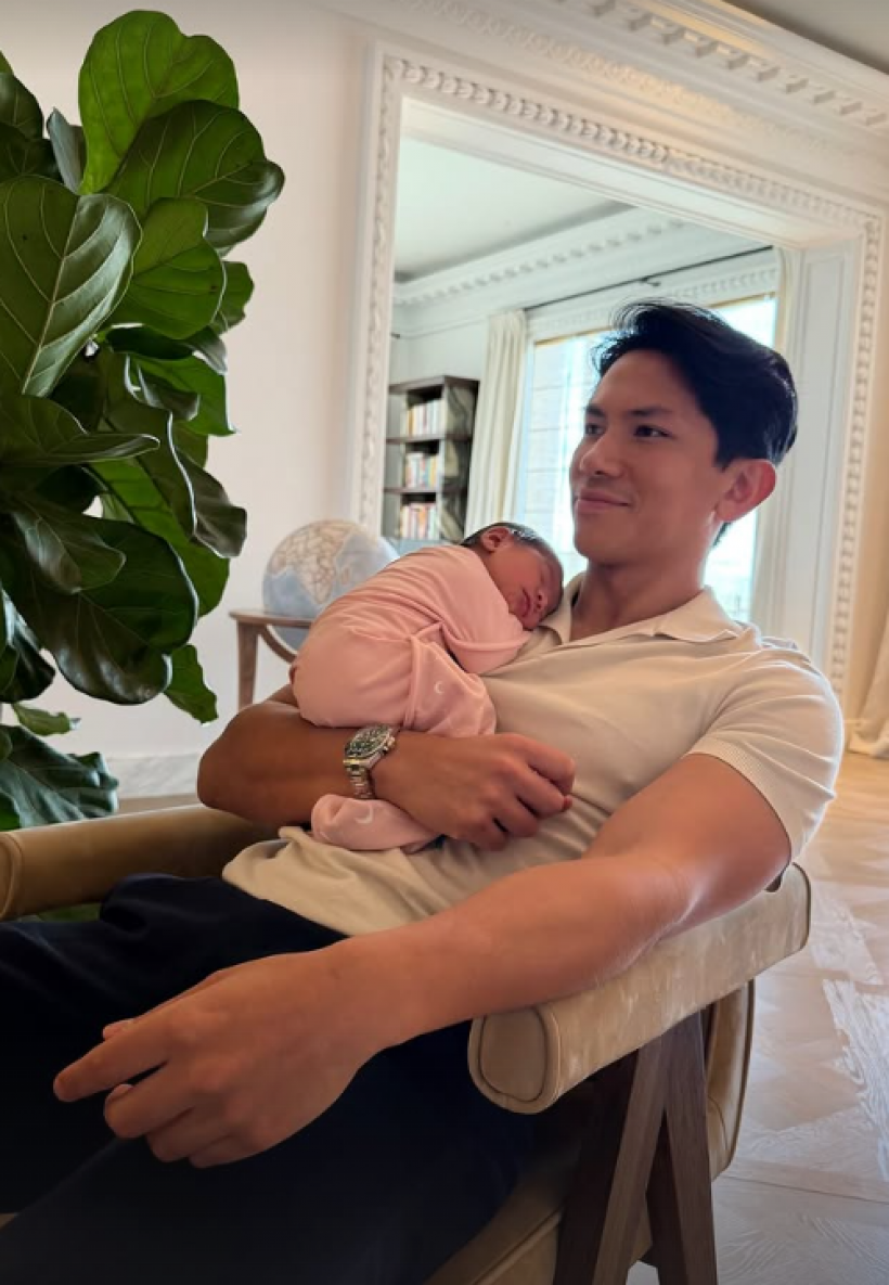 เจ้าชายมาทีนเปิดโหมดคุณพ่อ ภาพนี้อบอวลไปด้วยความรัก