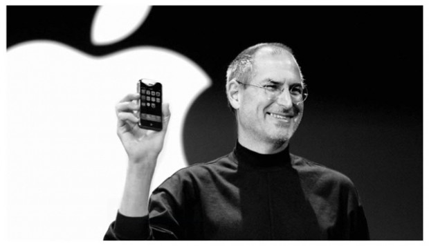 “Tim Cook” โพสต์รำลึกถึงเนื่องในวัน “ครบรอบ 8 ปีการจากไปของ Steve Jobs”