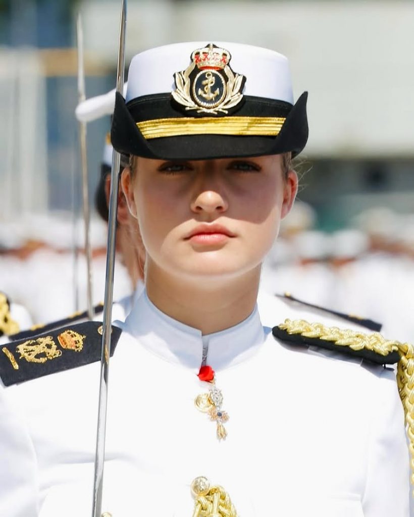 เผยโฉม เจ้าหญิงที่สวยที่สุดในยุโรป หลังปลดประจำการกองทัพเรือ!