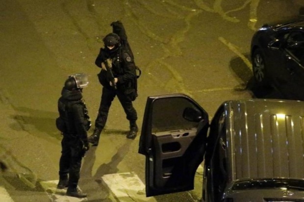 ตำรวจฝรั่งเศส จับตายมือสังหาร แล้ว 8 ราย