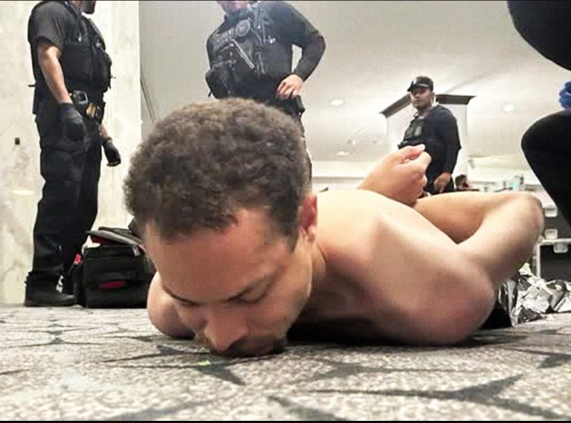 มือปืนบุกงานเลี้ยงทรัมป์ ทิ้งจม.ลาตุยผมคือมือสังหาร!