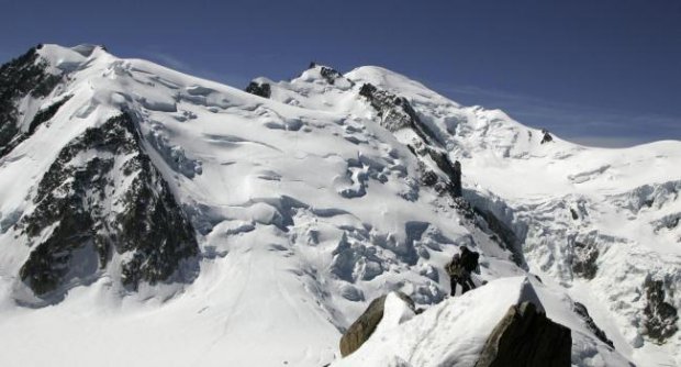 หิมะเทือกเขาแอลป์ถล่มดับนักปีนเขา9ศพ