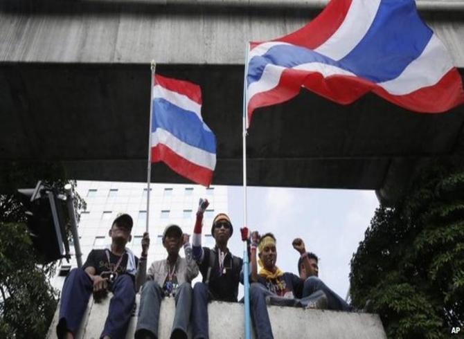 บีบีซีรายงานวิกฤติการเมืองไทย ตีบตันไร้ทางออก