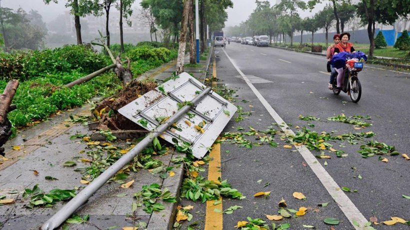 เห็นเเล้วช็อก! ภาพความเสียหายทอร์นาโดลูกใหญ่พัดถล่ม “ชานตง”