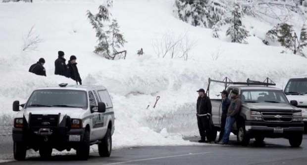 พายุหิมะถล่มสกีรีสอร์ทอเมริกา ดับ 3 ศพ