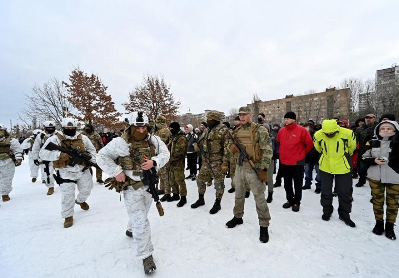 ชาวยูเครนพร้อมรบกองโจร ต่อต้านรุกรานของรัสเซีย